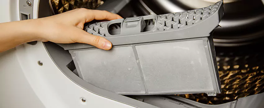 Signs Of A Clogged Dryer Lint Trap in Glassmanor, Maryland